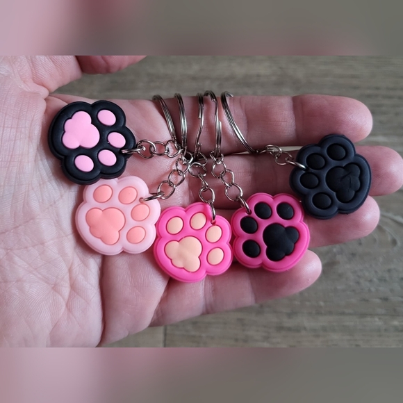 Accessories - Set Of 3 Silicone Paw Keychains